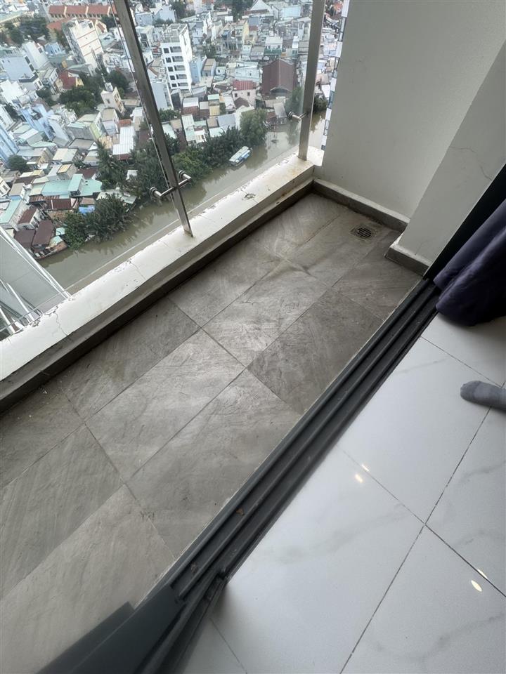Căn hộ cao cấp mới đầy đủ tiện nghi.  em 0906 893 ***. em dắt xem nhà.