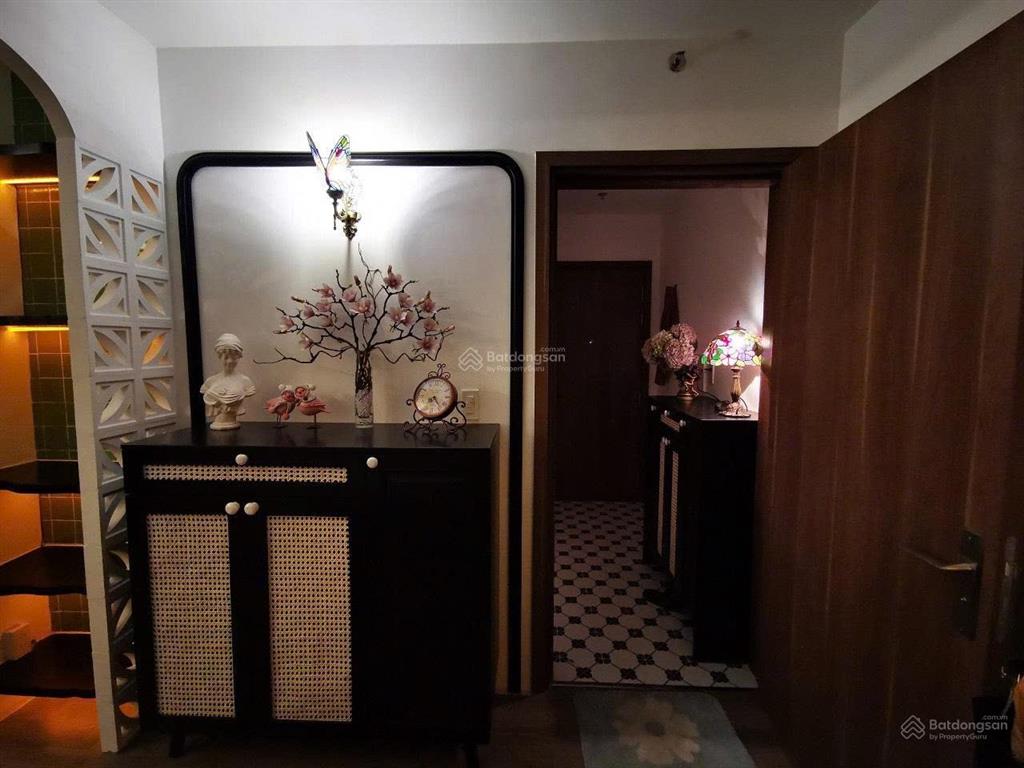 Căn hộ cao cấp mới đầy đủ tiện nghi.  em 0906 893 ***. em dắt xem nhà.