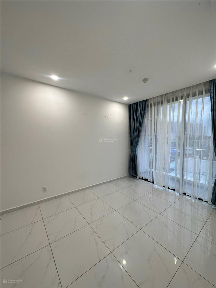 Chính chủ gửi em bán căn hộ 2pn  2wc giá tốt nhất dự án 5.9 tỷ bao hết  em 0906 893 *** em