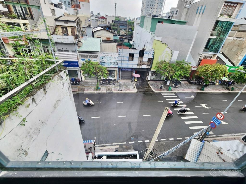 Quận 1  mặt tiền đinh tiên hoàng  võ thị sáu  dòng tiền 720tr/năm  52,7m2  19.6 tỷ!