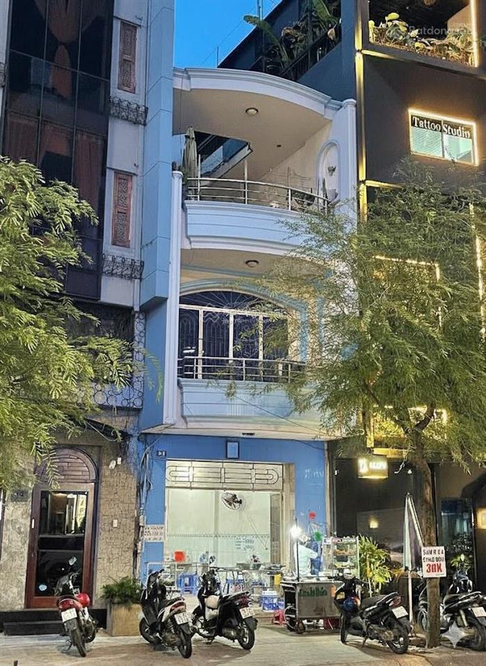 Quận 1  mặt tiền đề thám  gần phố bùi viện  dòng tiền 50tr/tháng  66,88m2  35 tỷ!