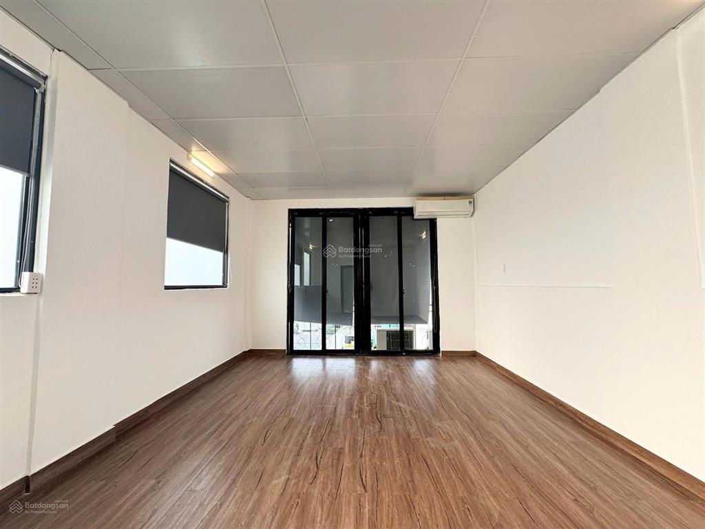 Studio siêu rộng hơn 40m2, có thang máy hầm xe đầy đủ tiện nghi, an ninh, hẻm lớn gần chợ bà chiểu