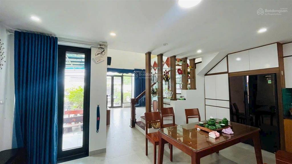 A248. bán nhà 2 tầng sẵn ở tại đông yên  phú cát  hòa lạc, gần hồ thoáng mát, gần quốc lộ 21