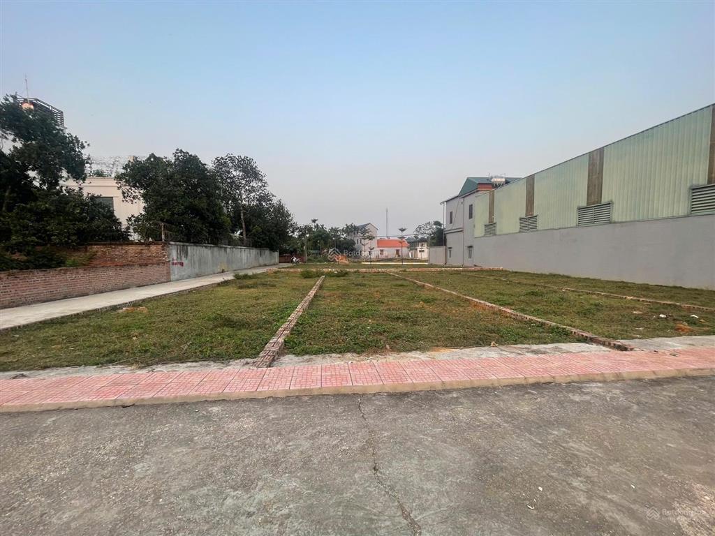 A245. bán đất nền trung tâm phú cát sát nhà máy in tiền, đường rộng ngõ thông, gần trường, gần chợ