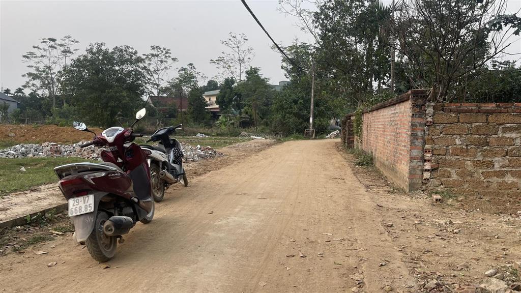 A246. bán đất trung tâm phú cát  sát ủy ban  gần nhà máy in tiền quốc gia, khu công nghệ cao.