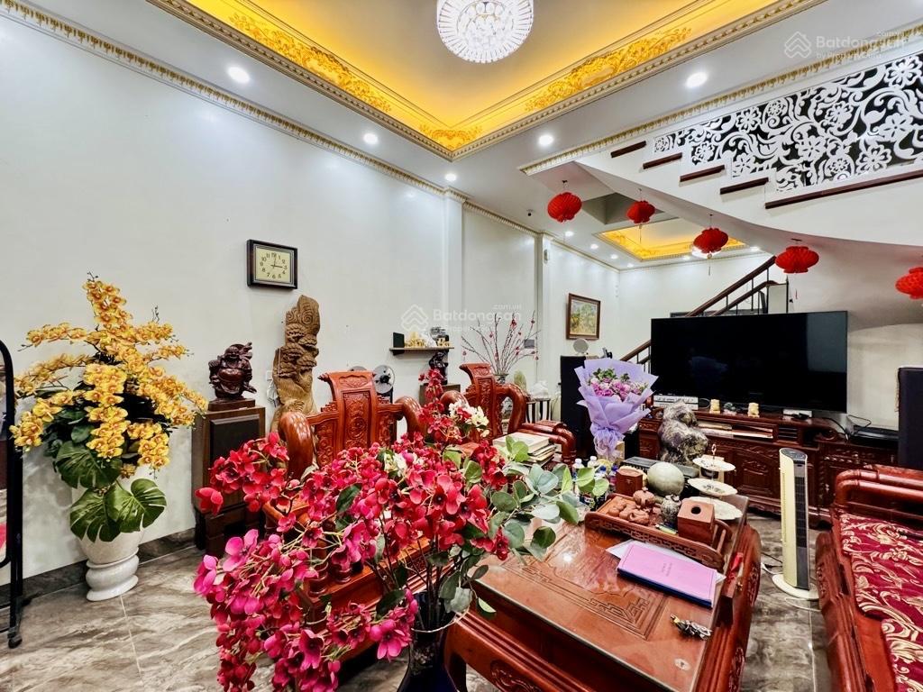 Bán gấp nhà kim giang  ô tô vào nhà  ngõ thông kinh doanh hiếm gần the manor , gần linh đàm