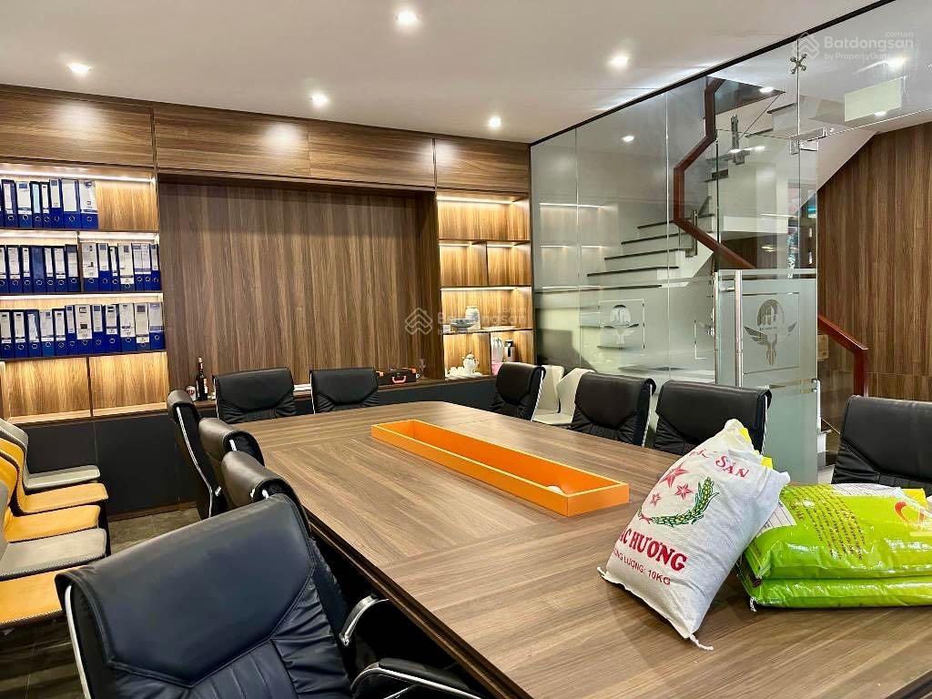 Bán nhà phố đặng xuân bảng  linh đàm , kinh doanh đa ngành  vỉa hè rộng , mặt tiền lớn