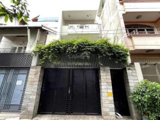 Cho thuê nhà phố sân vườn hxt đường cao thắng q3 dt 6,5x20m  trệt 2 lầu  40 triệu  0979 282 ***