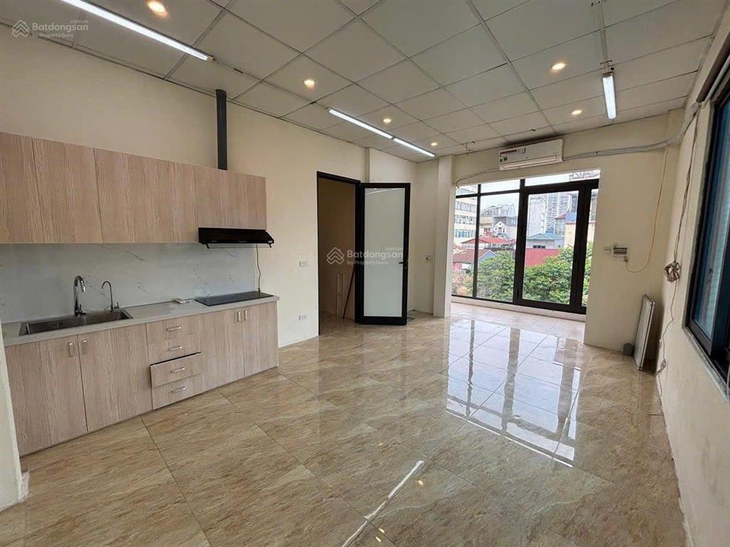 Cho thuê nhà mặt tiền kinh doanh đường nguyễn trãi q1  dt 6x15m trệt 3 lầu  50 triệu  0979 282 ***