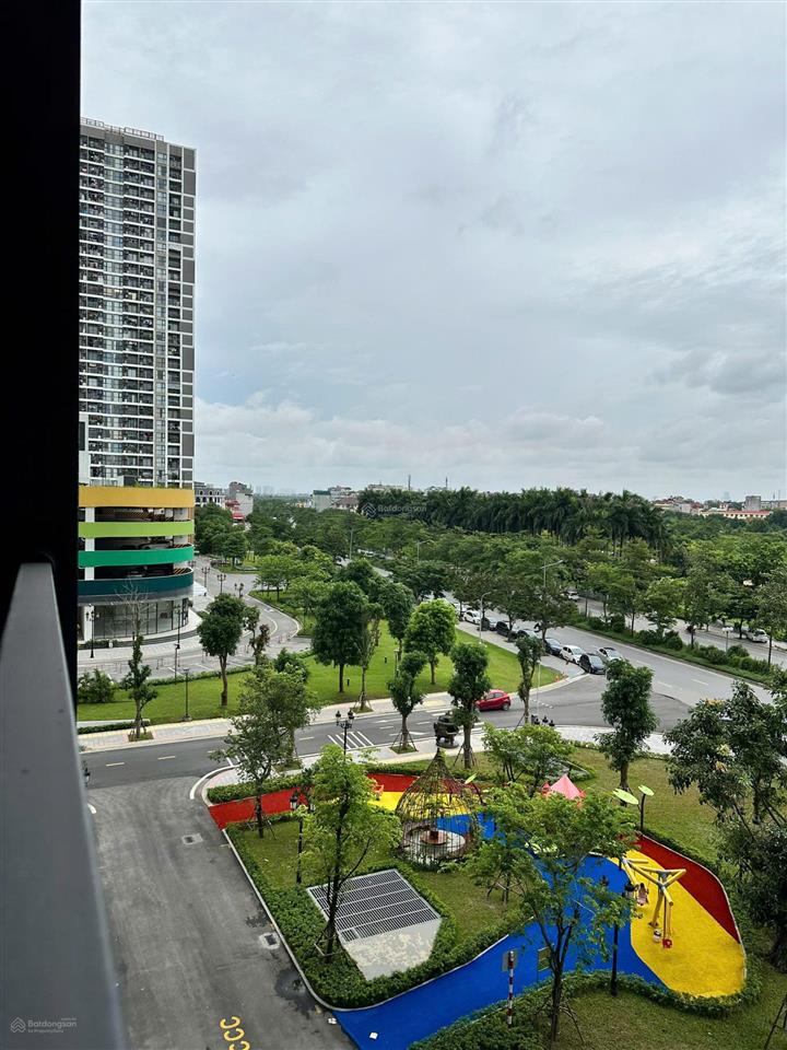 Studio 27m2 tòa p2 view thoáng đẹp, gần sân chơi, không gian xanh giá chỉ 2.425 tỷ