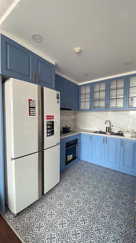 Cần cho thuê gấp căn hộ park legend 72m2 2pn 14tr, 100m2 3pn 19tr ở liền. đt 0909 476 *** em cường