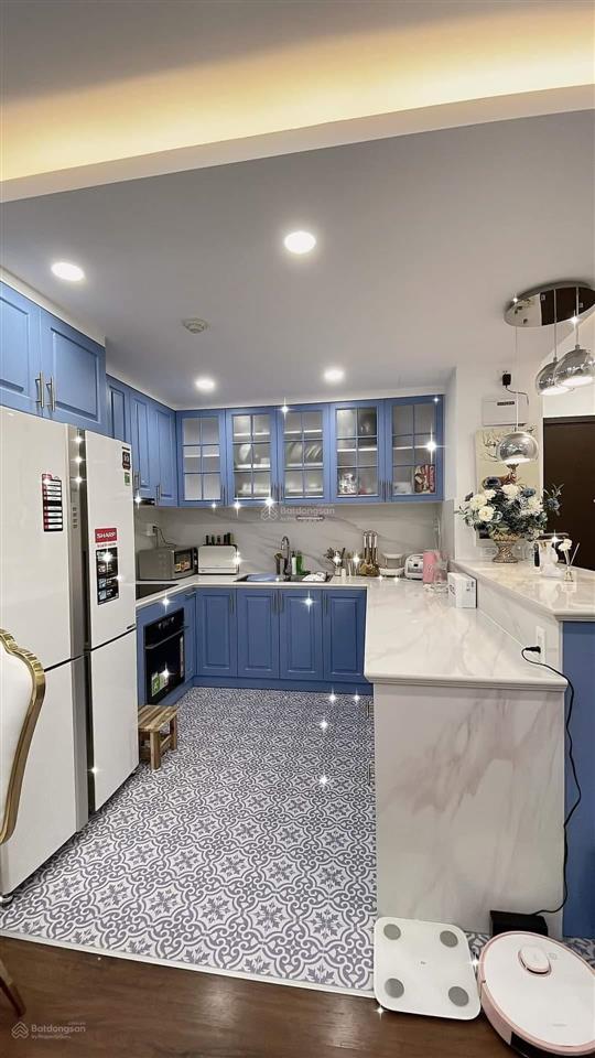 Cần cho thuê gấp căn hộ park legend 72m2 2pn 14tr, 100m2 3pn 19tr ở liền. đt 0909 476 *** em cường