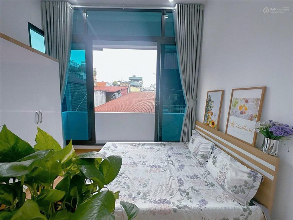 Nhà tôn đức thắng 5 tầng 3pn rộng, cách 20m ra đường oto tránh, 26m chỉ nhỉnh 6 tỷ