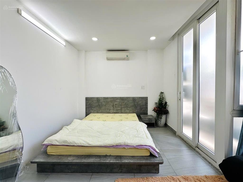 Tòa chdv + mbkd + cafe roftop cao cấp lê văn sỹ, 150m2  dts 1122m2, hầm + 8 tầng, dt 280tr/tháng