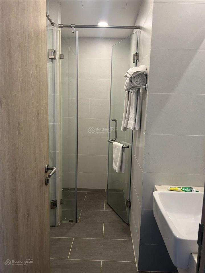 Bán căn hộ cc 2pn, 2wc, 70m2, 5,35 tỷ tại ecopark, dòng tiền 130tr/ năm