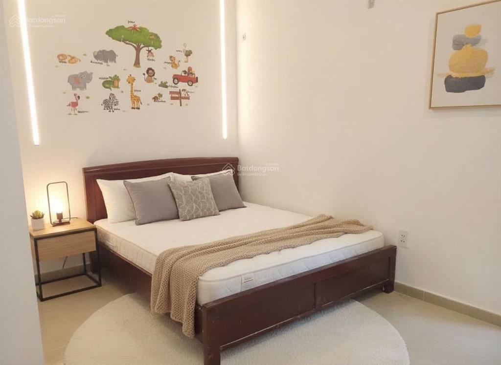 Nhà cấp 4 có sân 82m2, gần ngã tư tô ngọc vân sát phạm văn đồng, chỉ 4.95 tỷ tl