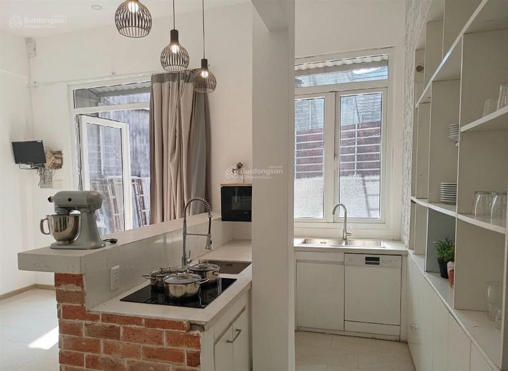 Nhà cấp 4 có sân 82m2, gần ngã tư tô ngọc vân sát phạm văn đồng, chỉ 4.95 tỷ tl