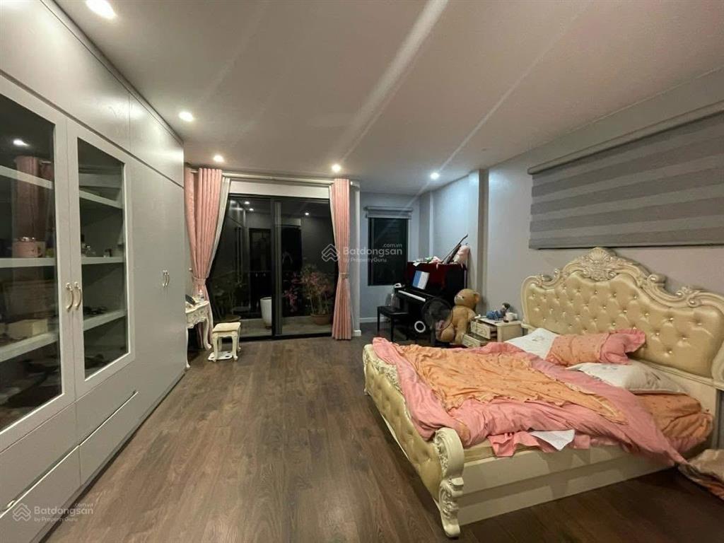 Bán nhà phân lô chùa bộc, 50m2x5 tầng, ngõ thông, kinh doanh. 30m ra phố. giá 14,8tỷ. quận đống đa