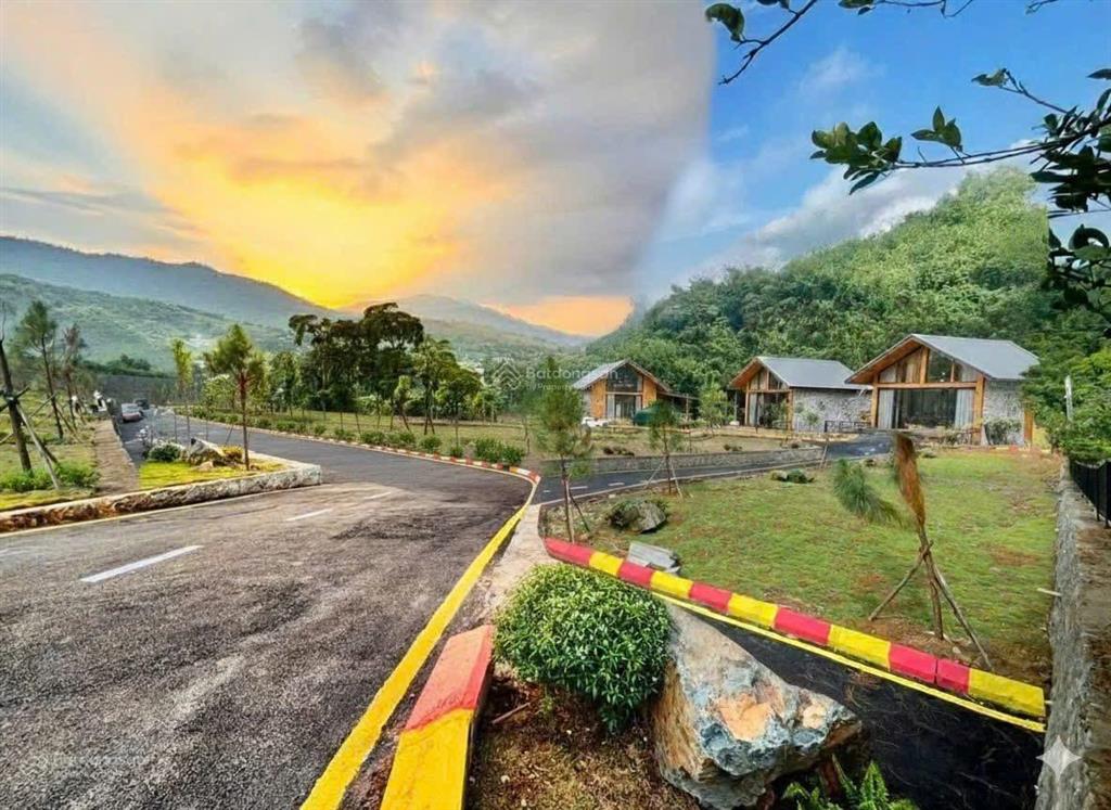 Bán đất đồng vỡ, 15 triệu / m2, 300 m2 tại quốc oai, hà nội, hàng hiếm đẹp, nhiều tiện ích