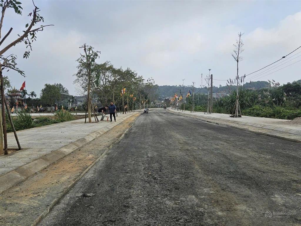 F0 đất nền 100m2 tại 21a, phú cát, quốc oai, hà nội, giá ô tô tránh 3 tỷ vnd