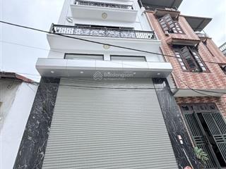 Bán nhà 6 tầng, thang máy gara 3 ô tô 72m² ngõ thông, phúc lợi, long biên 15.8 tỷ