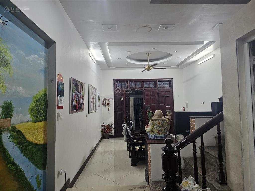 Bán nhà mặt ngõ to 73.6m2/11 tỷ gần trường, chợ ô tô tránh lô góc thoáng phúc lợi, long biên