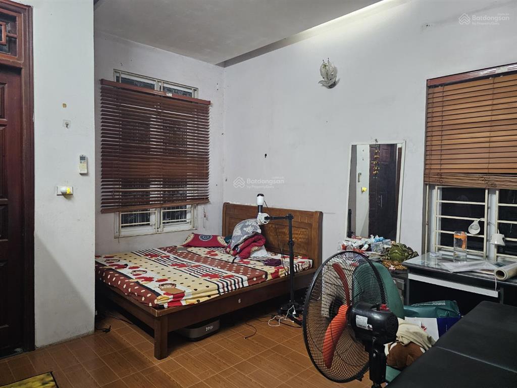Bán nhà mặt ngõ to 73.6m2/11 tỷ gần trường, chợ ô tô tránh lô góc thoáng phúc lợi, long biên
