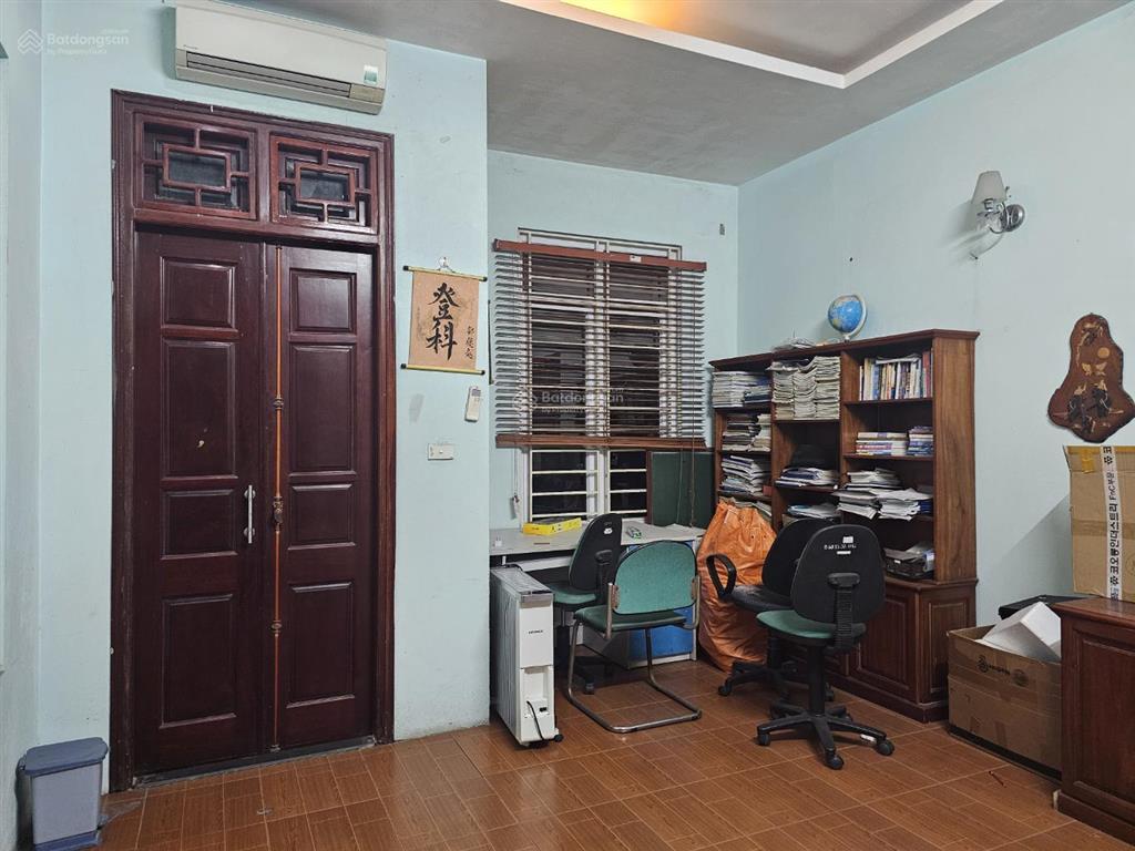 Bán nhà mặt ngõ to 73.6m2/11 tỷ gần trường, chợ ô tô tránh lô góc thoáng phúc lợi, long biên