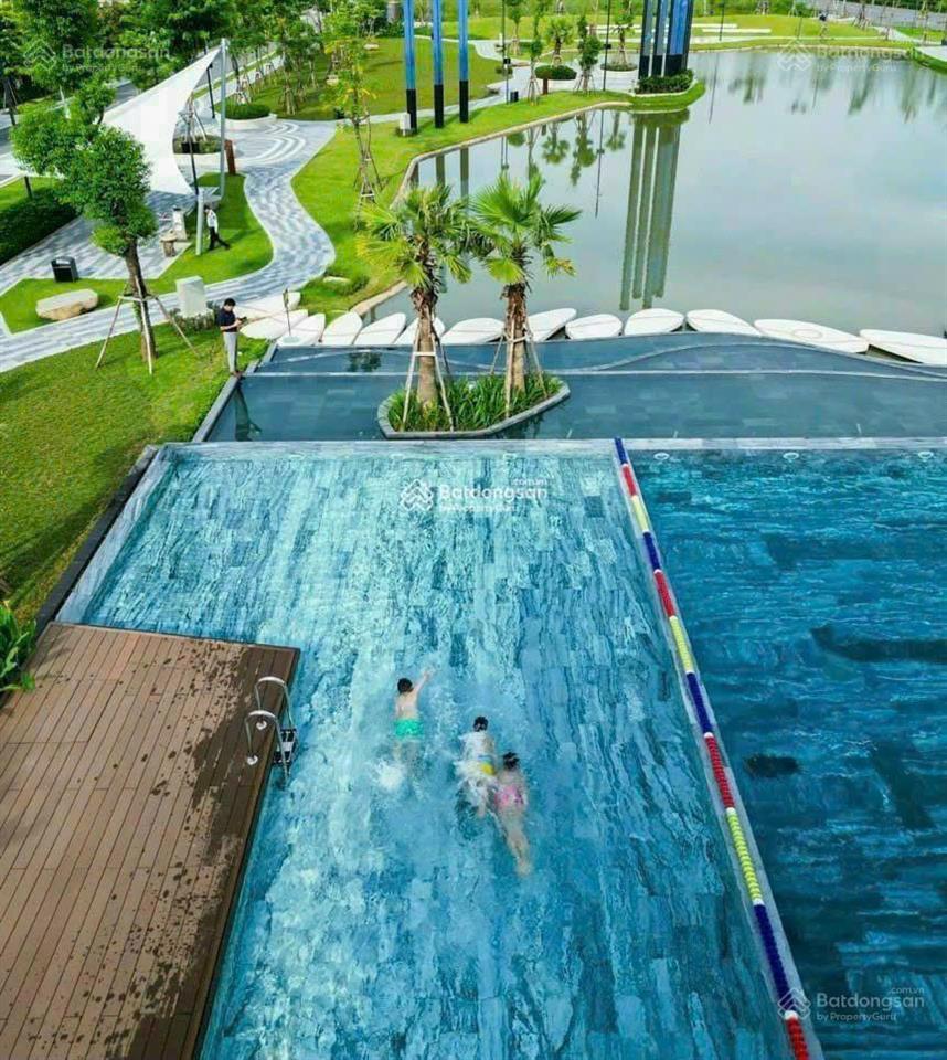 Chính chủ bán liền kề đường 30m, view công viên 122m2  24,3 tỷ (bao trọn gói sang tên)quá rẻ