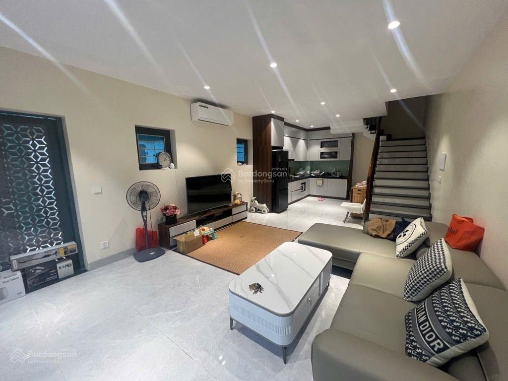 P. hồng hà ô tô đỗ cửa  đất nâu xịn  vị trí không có căn t2 nhà mới đẹp ở ngay  lô góc 2 thoáng