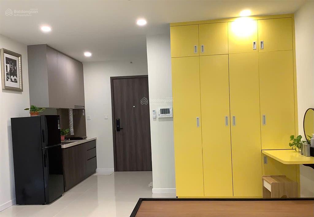 Nóng chính chủ cần bán nhanh cc lavida plus giá 2,550 tỷ  37m2, 1pn + 1wc  0907 145 ***