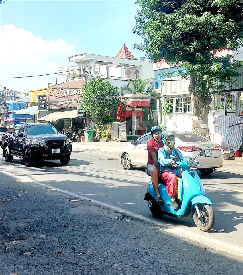 Bán đất góc 2 mặt tiền đường số 56, kdc đông thủ thiêm, q2, diện tích 11mx21m, 214m2, giá 33,99 tỷ.