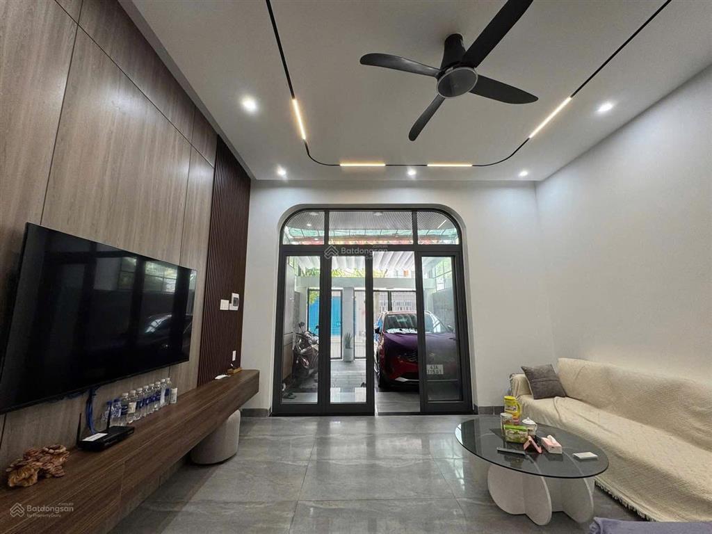 Chính chủ gửi bán nhà 4 tầng full nội thất, khu dân trí cao. gần sông, gần biển, sát dương khuê