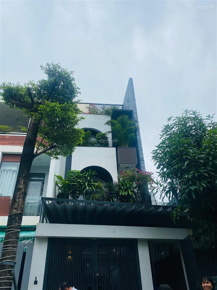 Chính chủ gửi bán nhà 4 tầng full nội thất, khu dân trí cao. gần sông, gần biển, sát dương khuê