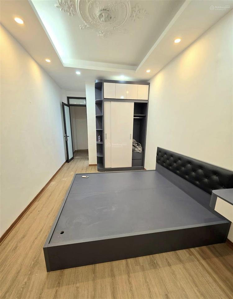 Siêu hiếm  chính chủ cần bán gấp nhà mới 5 tầng đón tết phố xã đàn 2  nhà mới đẹp full nội thất.