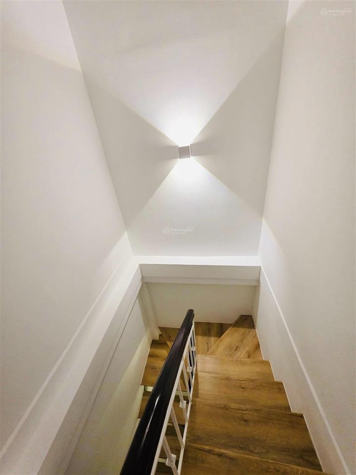 Siêu hiếm  chính chủ cần bán gấp nhà mới 5 tầng đón tết phố xã đàn 2  nhà mới đẹp full nội thất.