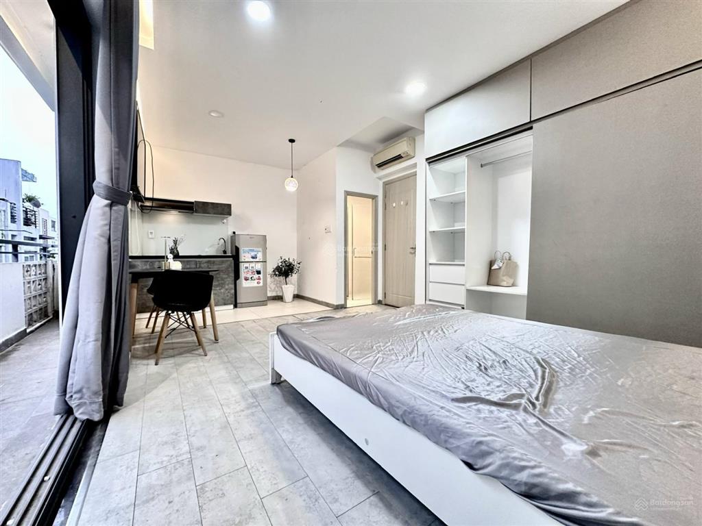 Cho thuê căn hộ 40m2 ban công thoáng ngay phan xích long, phú nhuận. an ninh tuyệt đối