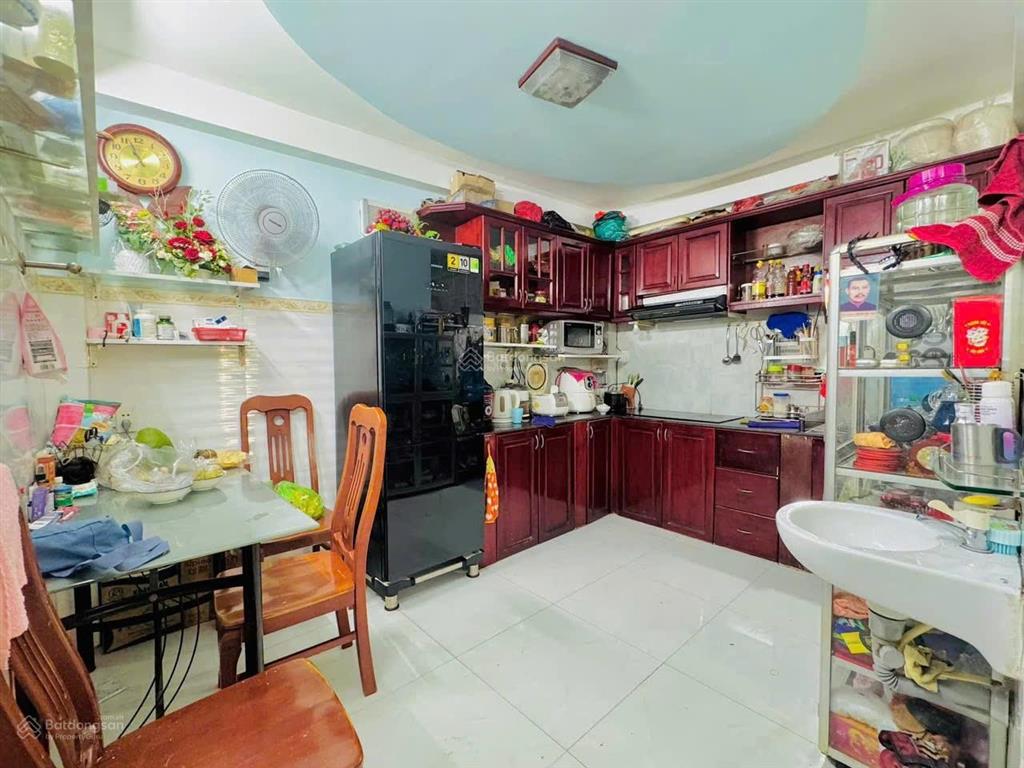 Có thang máy hxh 4x11 quang trung f.8 gò vấp