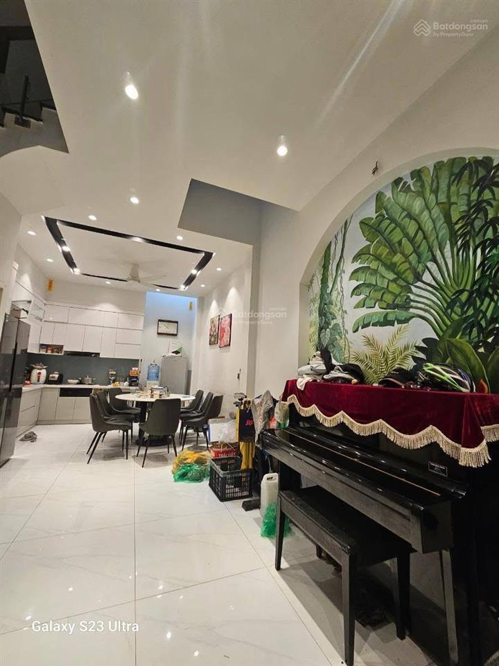 Hàng độc quyền! văn chương, 5 tầng ngõ thông 20m ra oto40m oto tránh. full đồ ở ngay