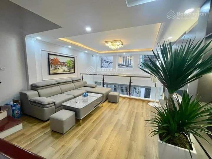 Bán nhà ngõ 95 chùa bộc  50m ô tô  ngõ to thông, phân lô, mặt tiền rộng, full nt, ở luôn, 38m2*5t