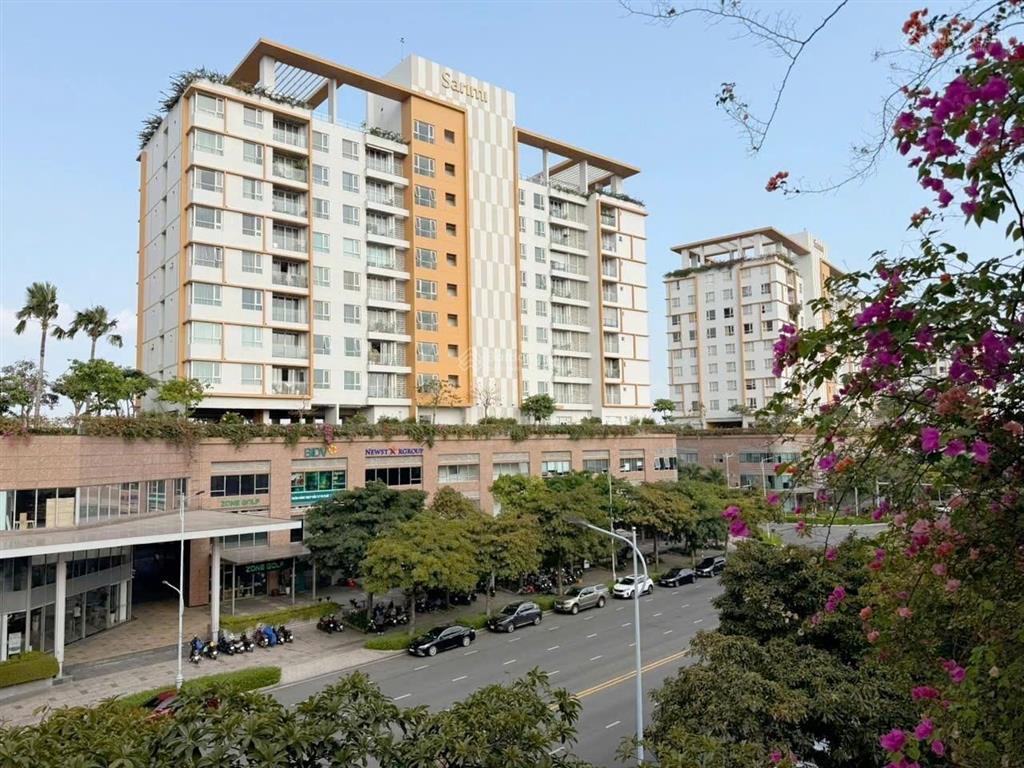 Hiếm có  vị trí căn góc ngay tại mặt tiền đường lớn nhất sala đây anh chị ơi.