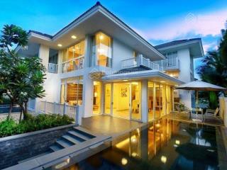 Cc cần bán gấp villa trực diện biển full nội thất khai thác 1,2tỷ/năm  sổ hồng lâu dài giá sụp hầm