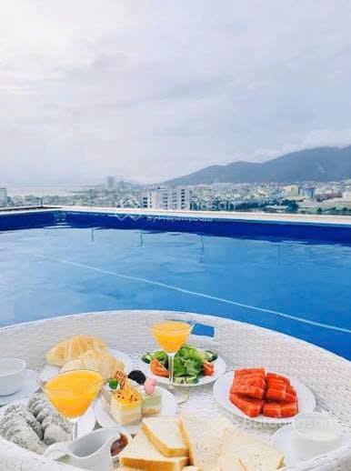 Khách sạn 4 sao  vị trí đắc địa ở thành phố biển đà nẵng