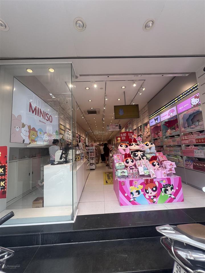 Duy nhất cho thuê nhà mặt phố hàng bông  60m2 , mt 4m , giá 70tr/tháng.  0923/433/988