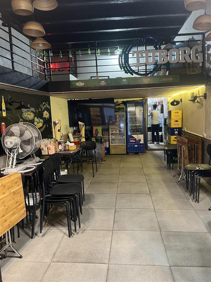 Siêu phẩm cho thuê nhà mặt phố lương văn can 40m2, mt 3m, giá 50tr/tháng.  0923 433 ***