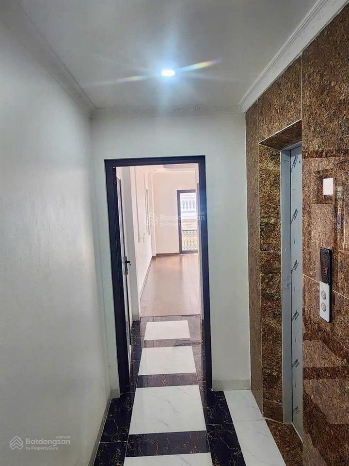 Siêu phẩm 6 tầng thang máy phú diễn, 37m2, mt 3.5m, ô tô đỗ cửa, bắc từ liêm, giá 9.55 tỷ