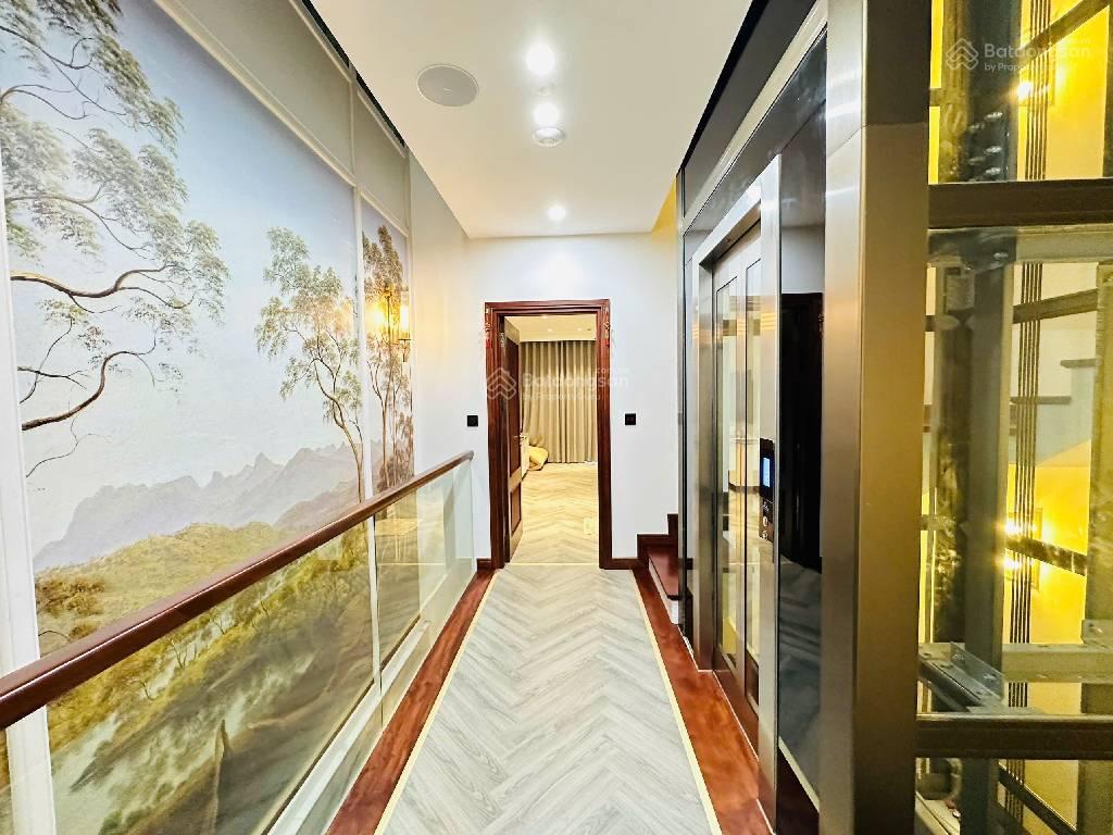 Nhà liền kề phân lô, vỉa hè, phú diễn bắc từ liêm, 100m2, 6 tầng, thang máy, mt 5m, giá 40 tỷ