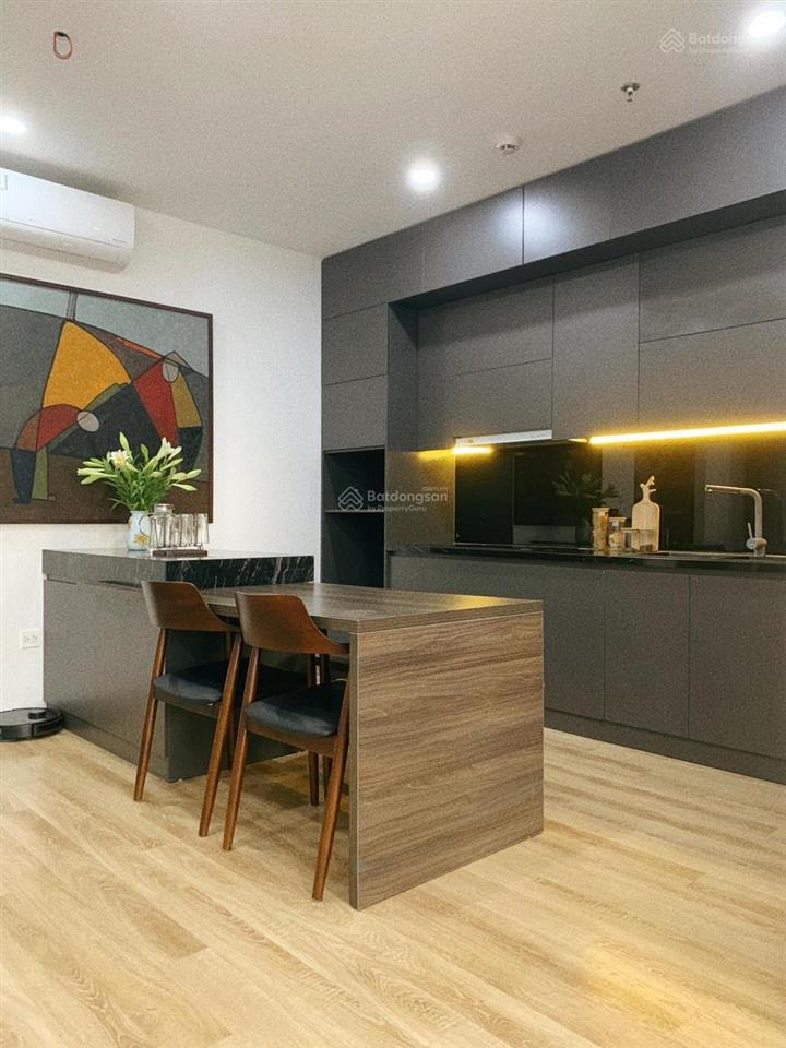 Chính chủ bán ch 66m2  2pn  view thoáng mát  giá 5 tỷ nhỉnh chung cư rose town 79 ngọc hồi