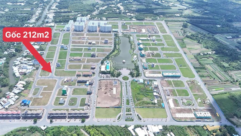 Căn góc vip nhất, kết nối đường n1 đầu hồ cảnh quan với đường chính dẫn vào khu nhà ở nam long