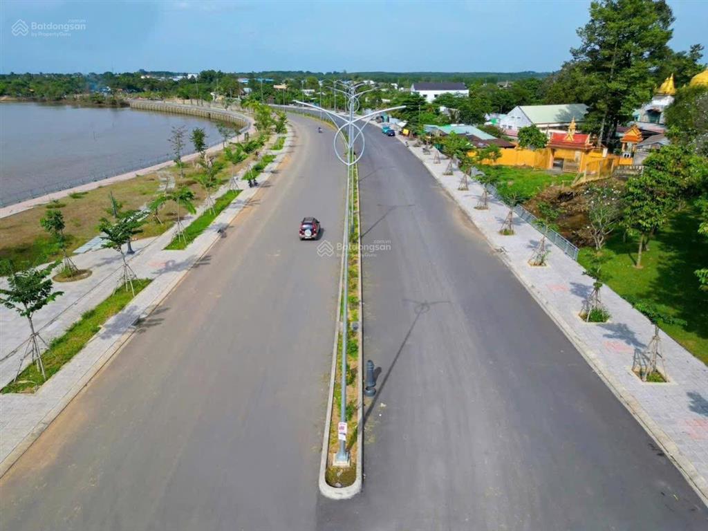 Hàng hiếm (dt 64m2) đường nhựa 40m + vỉa hè 5m mặt tiền bờ kè view sông bửu long. giá chỉ 3,6 tỷ